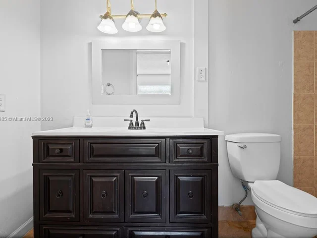 9870 W Heather Ln, Miramar FL 33025