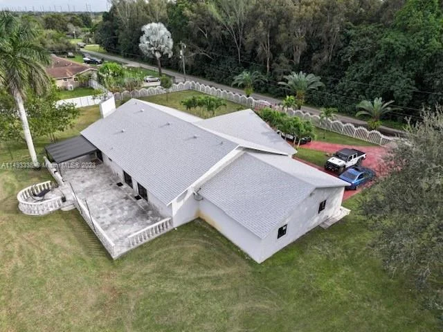 19800 SW 14th Ct, Pembroke Pines FL 33029