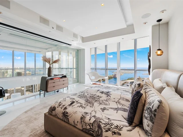 1100 Biscayne Blvd # 6401, Miami FL 33132