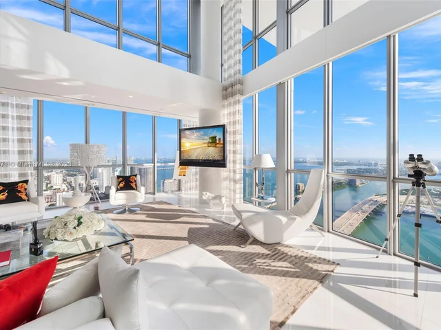 1100 Biscayne Blvd # 6401, Miami FL 33132