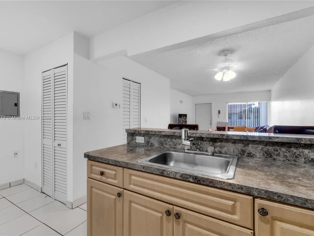 15421 SW 81st Circle Ln # 28, Miami FL 33193