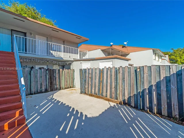 15421 SW 81st Circle Ln # 28, Miami FL 33193