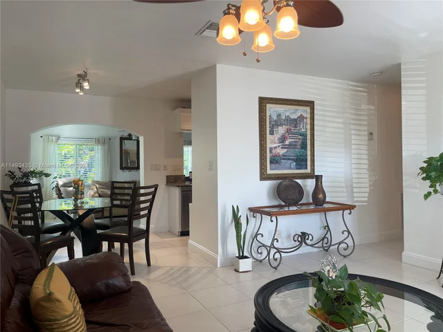 8205 NW 57th Ct, Tamarac FL 33321