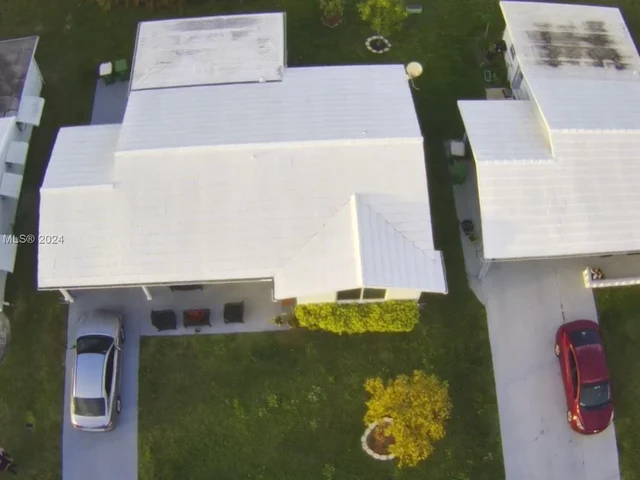 8205 NW 57th Ct, Tamarac FL 33321