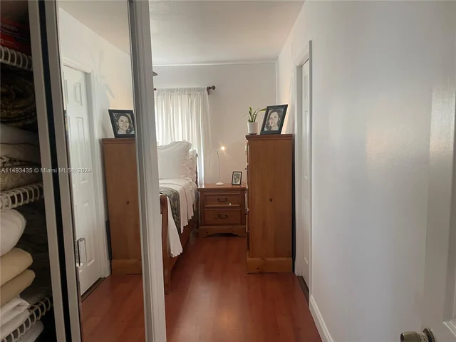 8205 NW 57th Ct, Tamarac FL 33321