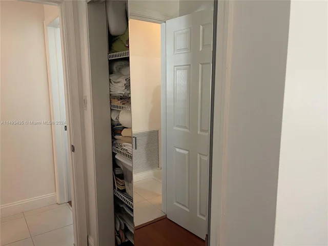 8205 NW 57th Ct, Tamarac FL 33321