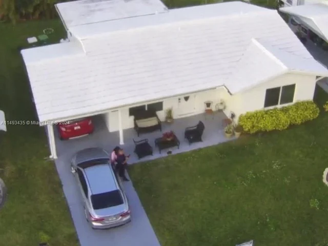 8205 NW 57th Ct, Tamarac FL 33321