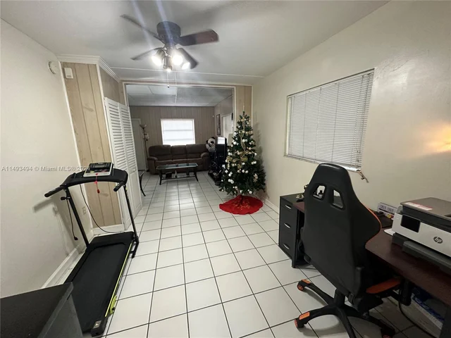 6401 SW 38th St, Miami FL 33155