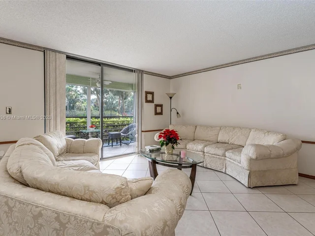 900 Saint Charles Pl # L1, Pembroke Pines FL 33026