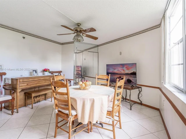 900 Saint Charles Pl # L1, Pembroke Pines FL 33026