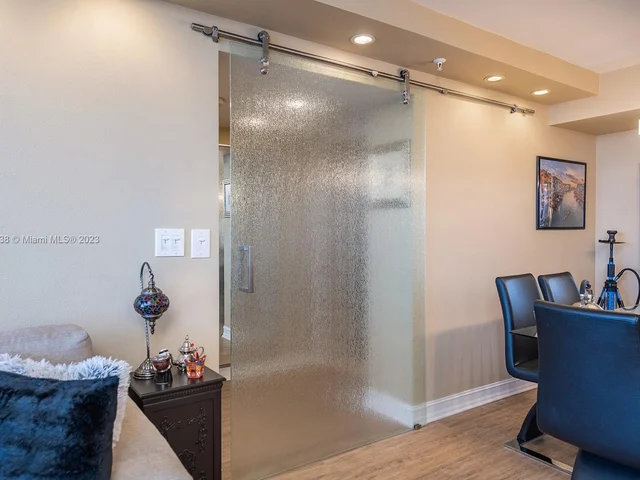 1688 West Ave # 1105, Miami Beach FL 33139