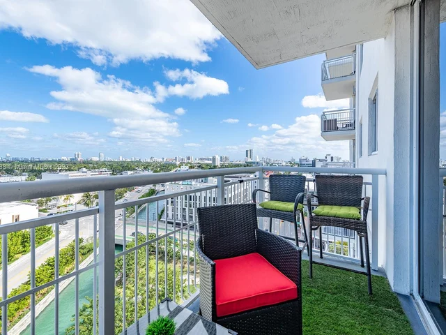 1688 West Ave # 1105, Miami Beach FL 33139