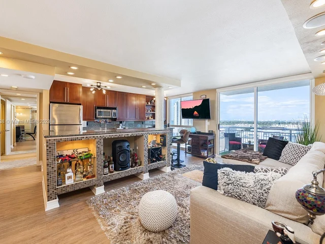 1688 West Ave # 1105, Miami Beach FL 33139