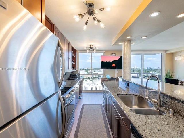 1688 West Ave # 1105, Miami Beach FL 33139