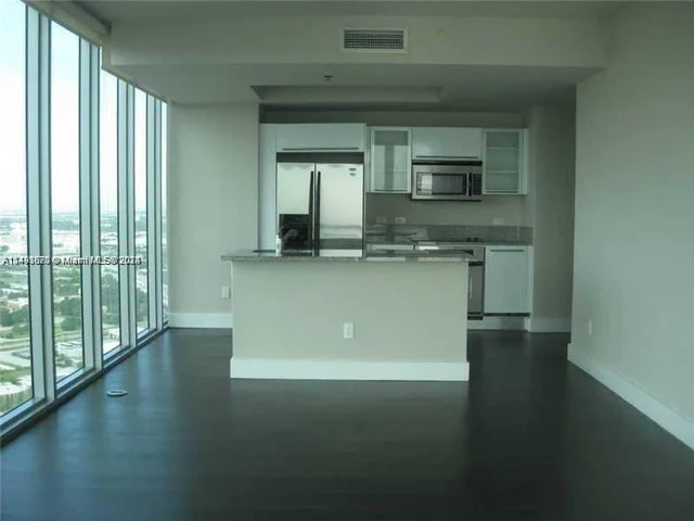 888 Biscayne Blvd # 2601, Miami FL 33132
