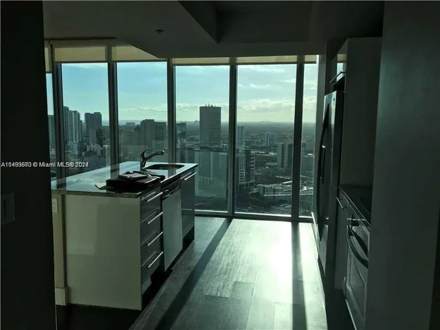 888 Biscayne Blvd # 2601, Miami FL 33132