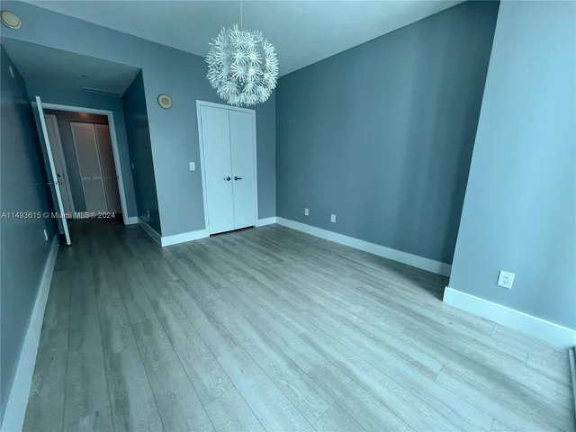 888 Biscayne Blvd # 1012, Miami FL 33132