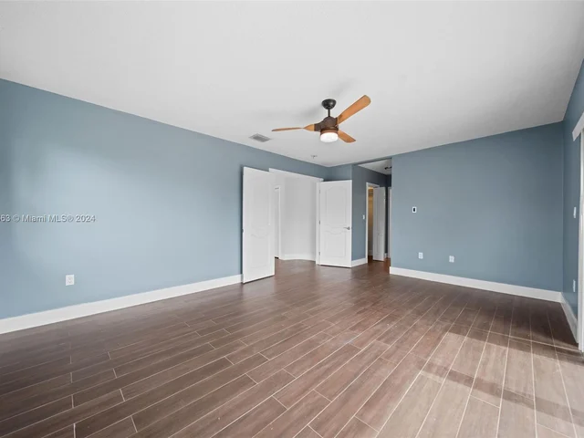 16050 SW 89th Ave Rd, Palmetto Bay FL 33157