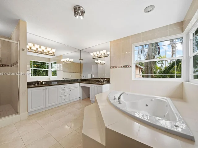 16050 SW 89th Ave Rd, Palmetto Bay FL 33157