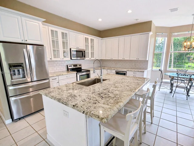 3707 NW 91st Way, Cooper City FL 33024