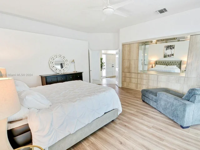 3707 NW 91st Way, Cooper City FL 33024