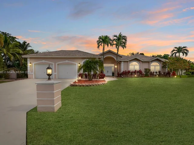 3707 NW 91st Way, Cooper City FL 33024