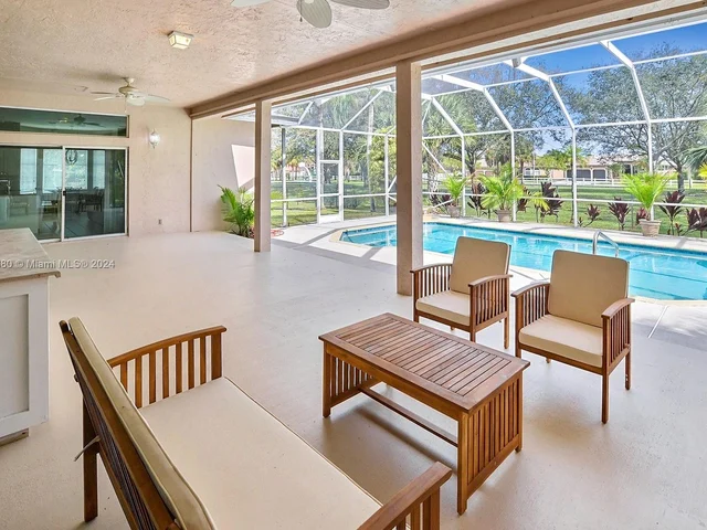 3707 NW 91st Way, Cooper City FL 33024