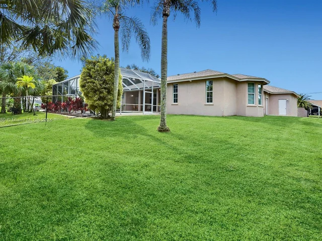 3707 NW 91st Way, Cooper City FL 33024