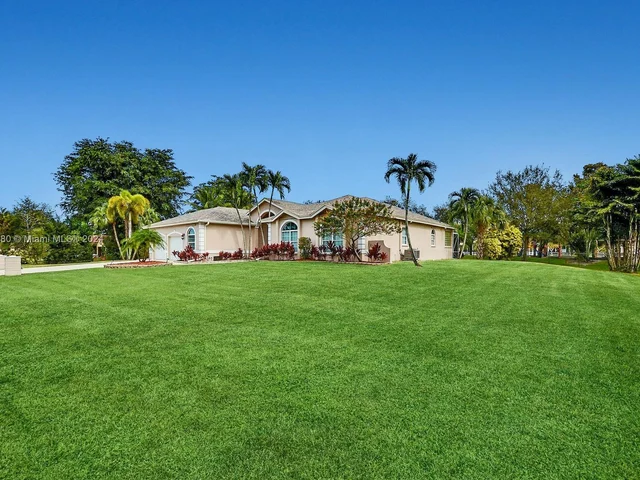 3707 NW 91st Way, Cooper City FL 33024