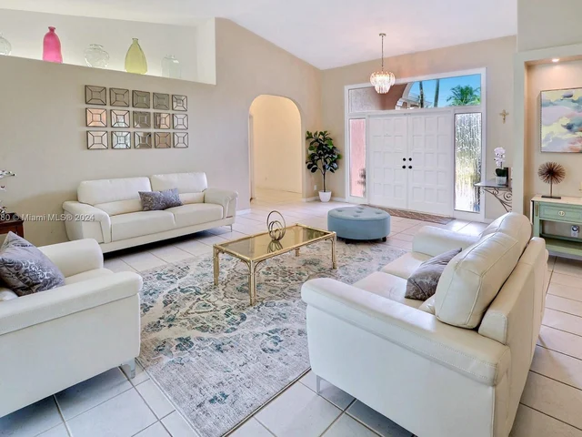 3707 NW 91st Way, Cooper City FL 33024