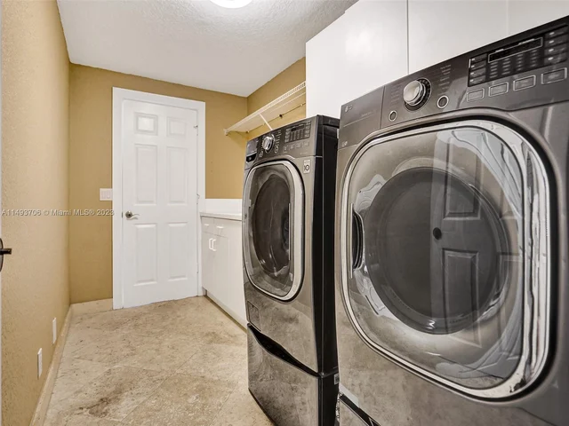 18691 SW 12th St, Pembroke Pines FL 33029