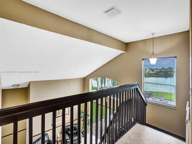 18691 SW 12th St, Pembroke Pines FL 33029