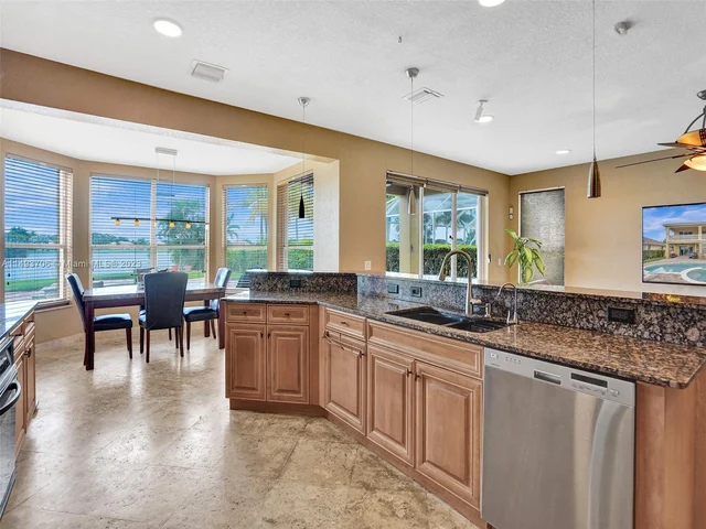 18691 SW 12th St, Pembroke Pines FL 33029