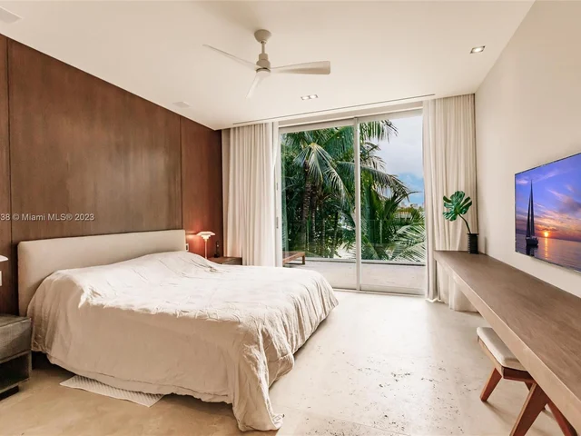 130 W RIVO ALTO DR, Miami Beach FL 33139