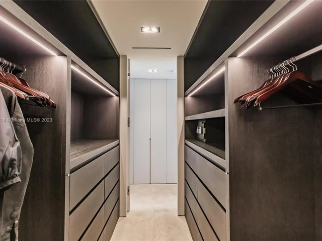 130 W RIVO ALTO DR, Miami Beach FL 33139