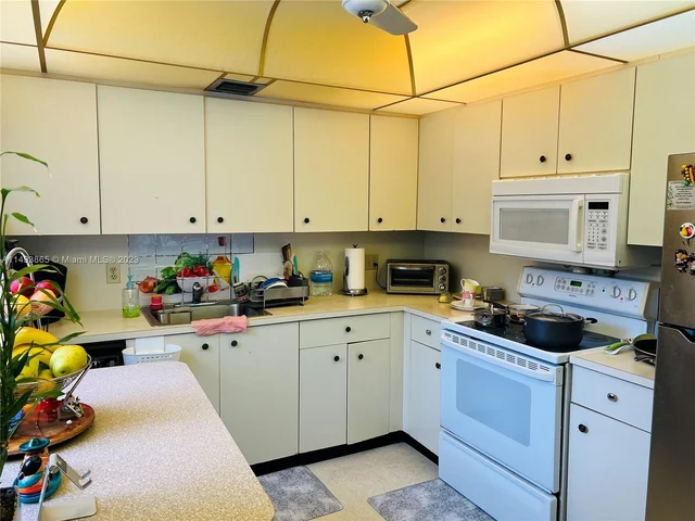 100 SW 132nd Way # 201K, Pembroke Pines FL 33027