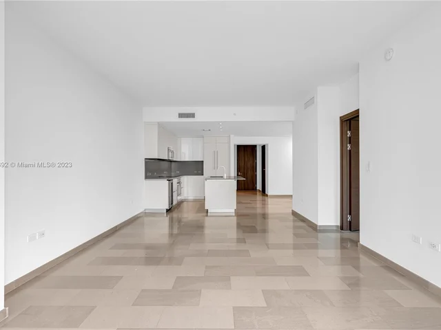 88 SW 7th St # 806, Miami FL 33130