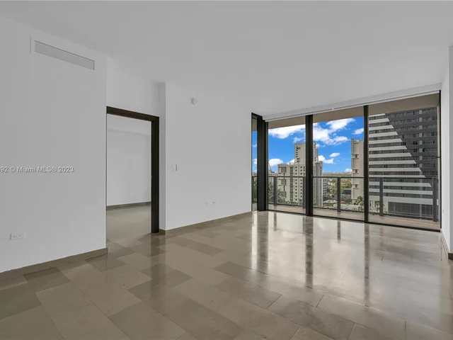 88 SW 7th St # 806, Miami FL 33130