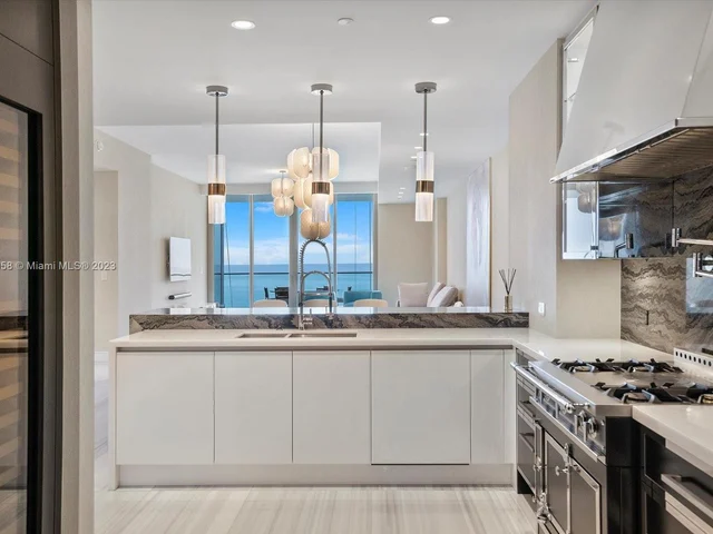 17901 Collins Ave # 902, Sunny Isles Beach FL 33160