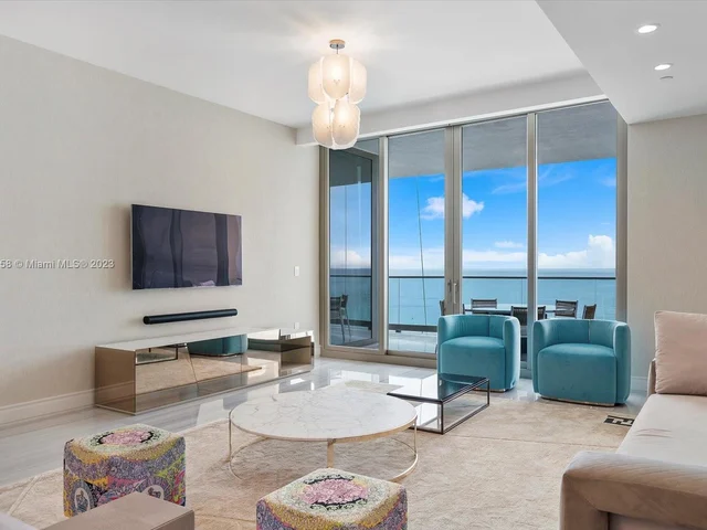 17901 Collins Ave # 902, Sunny Isles Beach FL 33160