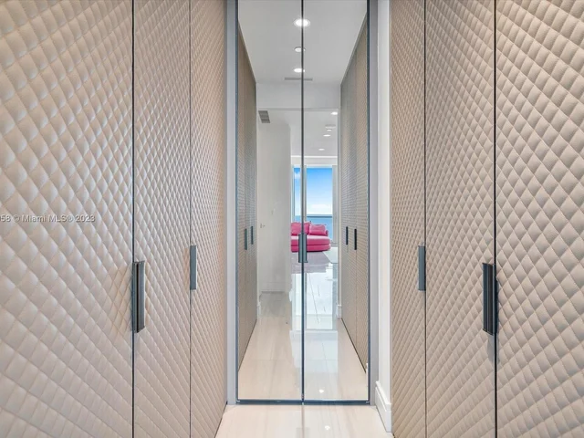 17901 Collins Ave # 902, Sunny Isles Beach FL 33160