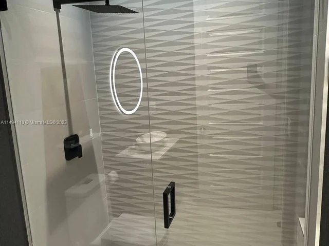 8868 NW 161st Ter, Miami Lakes FL 33018