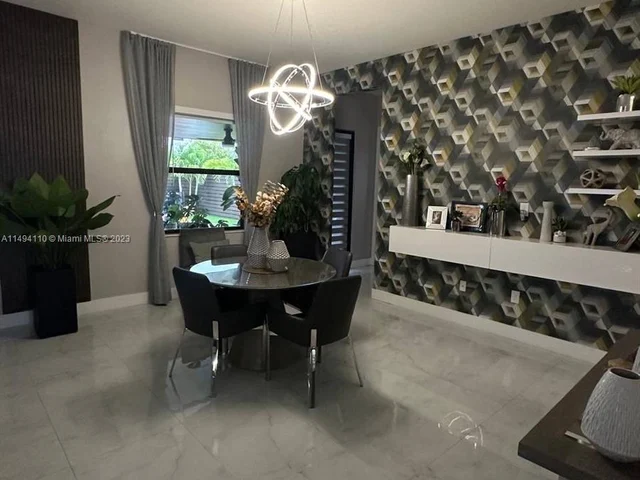 8868 NW 161st Ter, Miami Lakes FL 33018