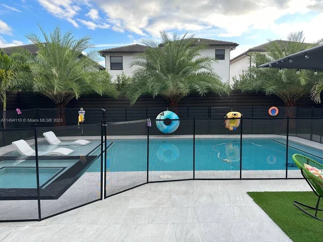 8868 NW 161st Ter, Miami Lakes FL 33018