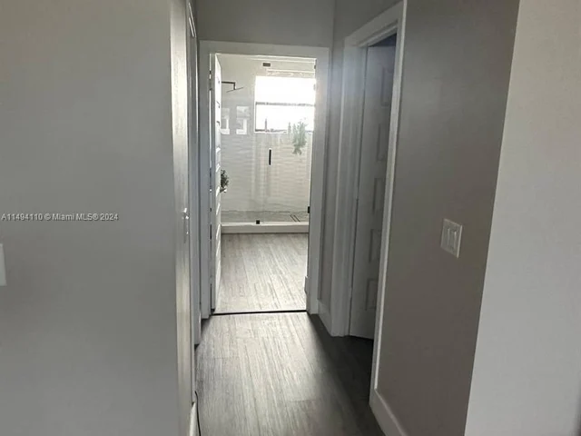 8868 NW 161st Ter, Miami Lakes FL 33018