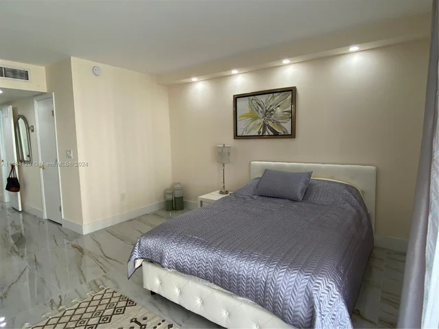 1965 S Ocean Dr # 15A, Hallandale Beach FL 33009