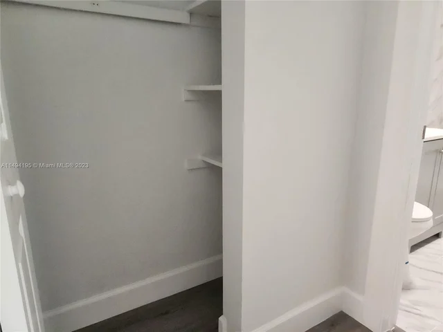 1239 Marseille Dr # 4, Miami Beach FL 33141