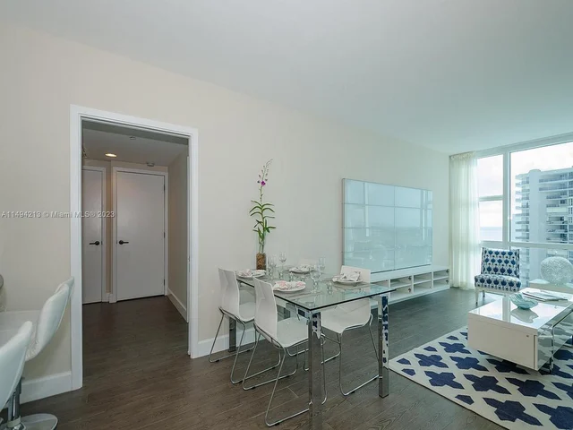 6801 Collins Ave, Miami Beach FL 33141