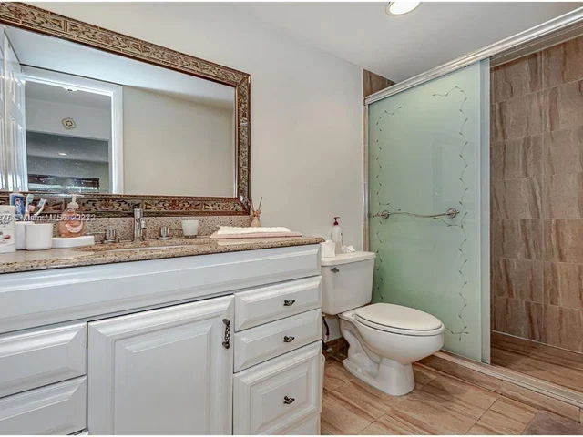 4000 N Hills Dr # 29, Hollywood FL 33021