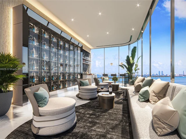 725 NE 24th Street # 707, Miami FL 33137